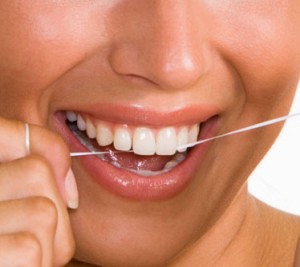 Wondering How Do I floss Properly? Here’s the Answer [VIDEO]